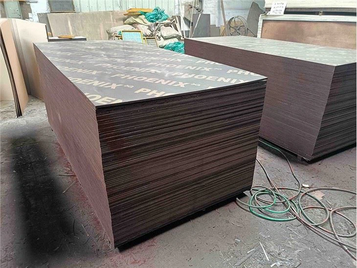 18mm Poplar Core Film Faced Plywood
