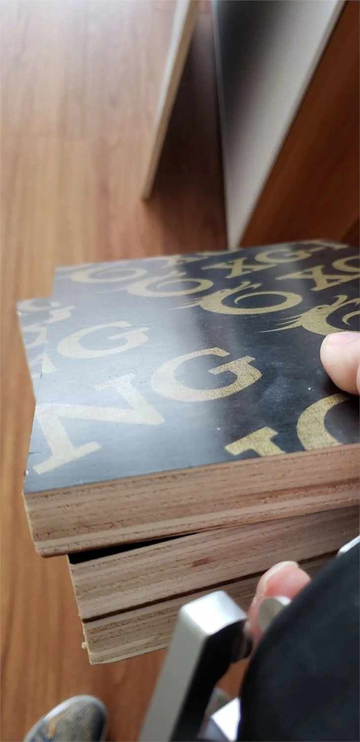 1220×2440×18mm Film Faced Plywood For Construction